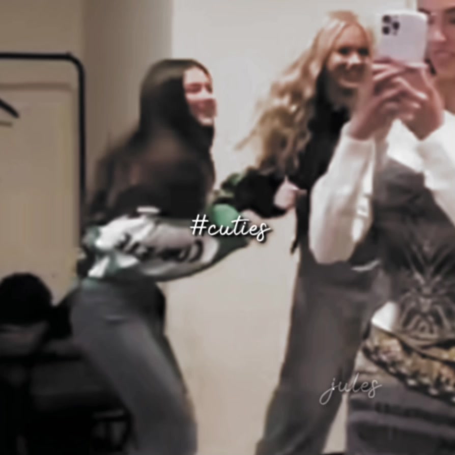 @jules 𝜗𝜚