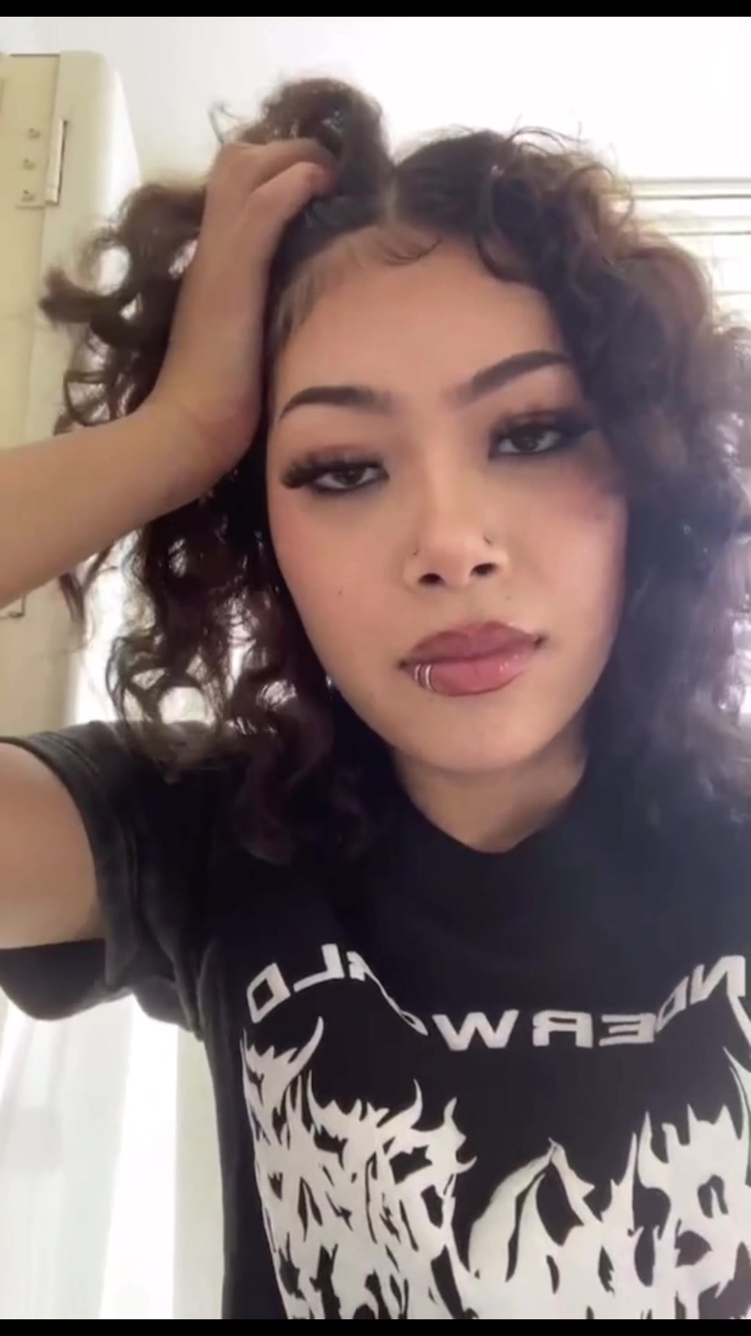 @kayla.