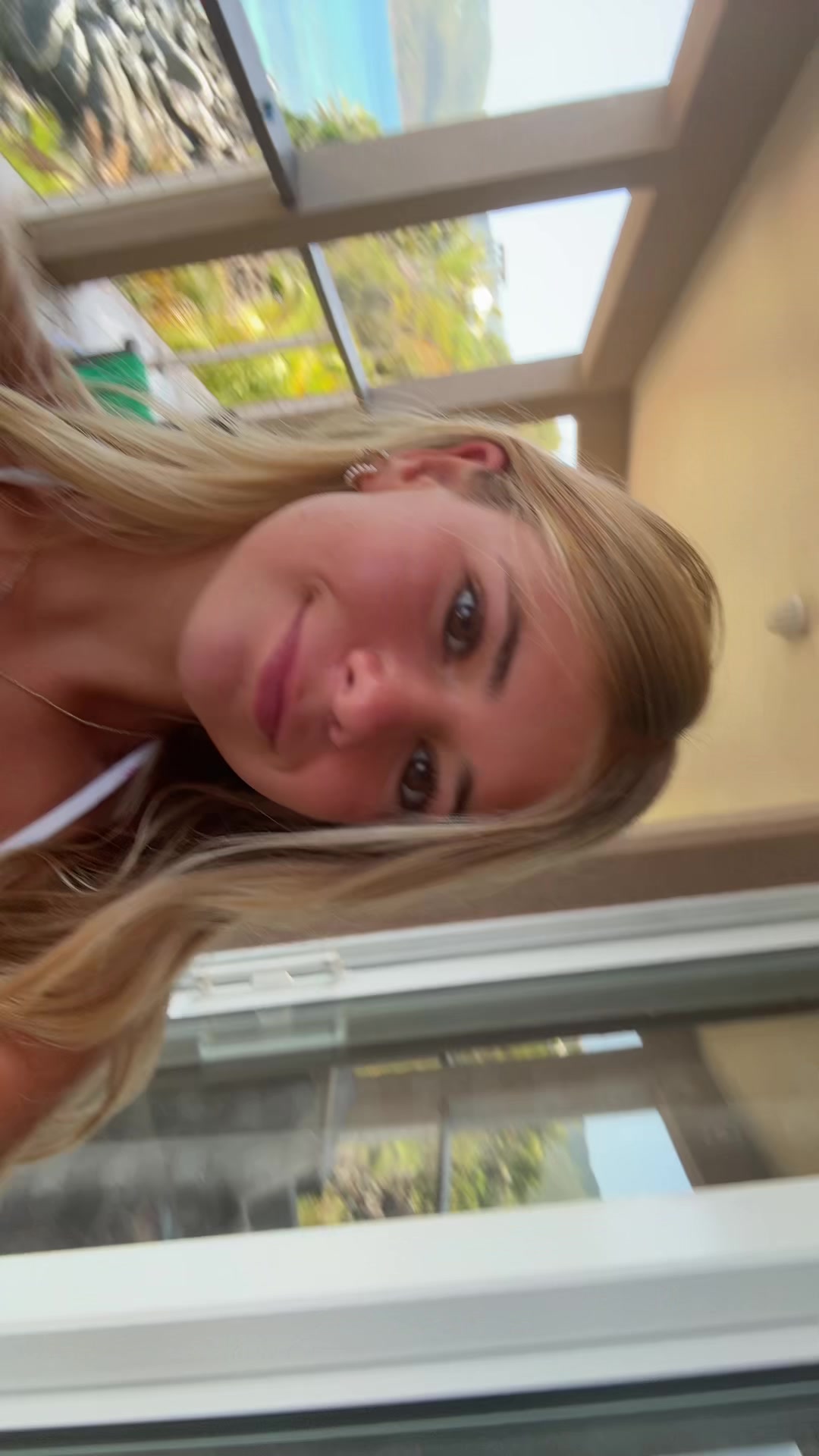 @isabelaug25