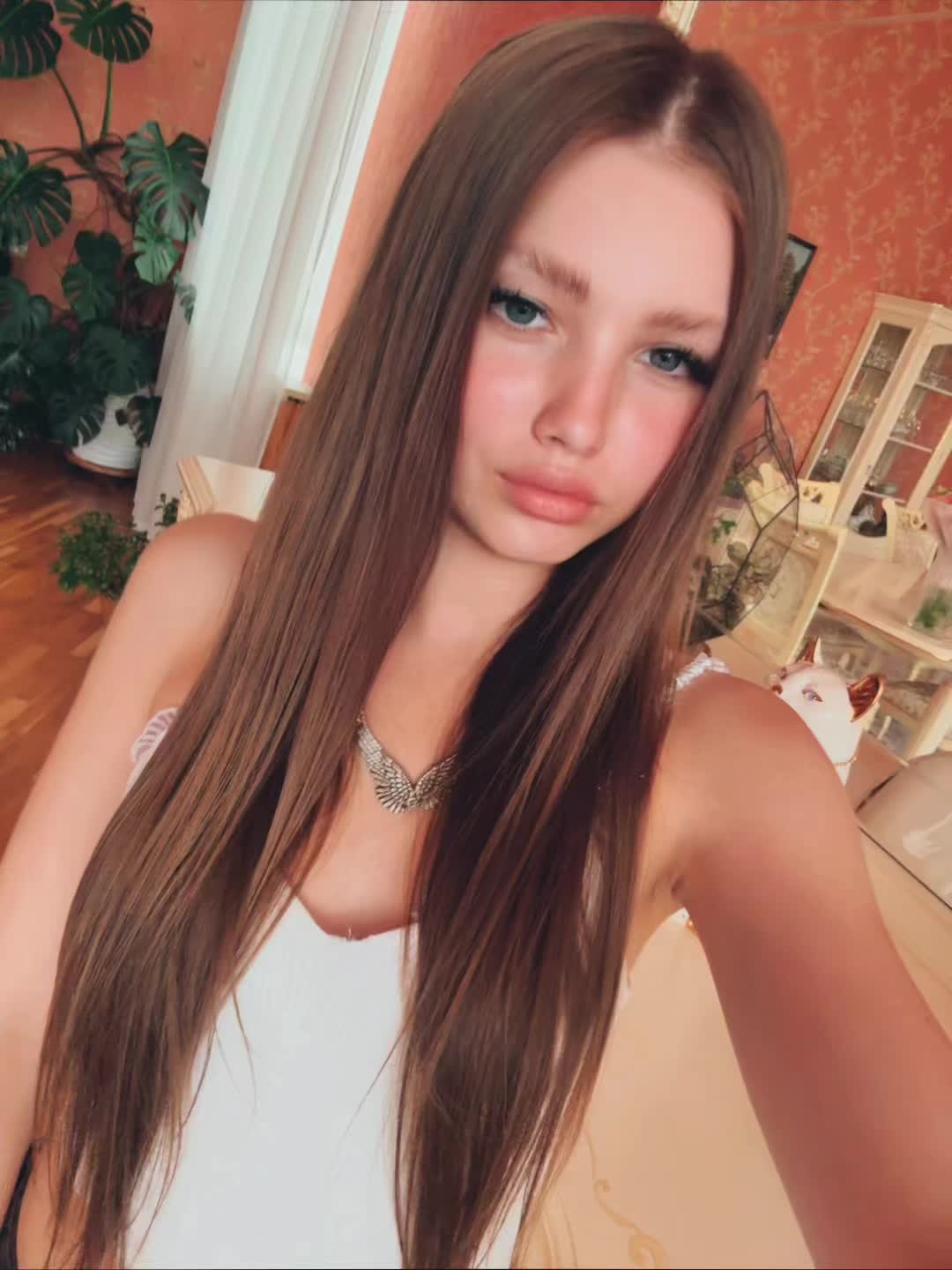 @var.🐆🎱🪩🥂