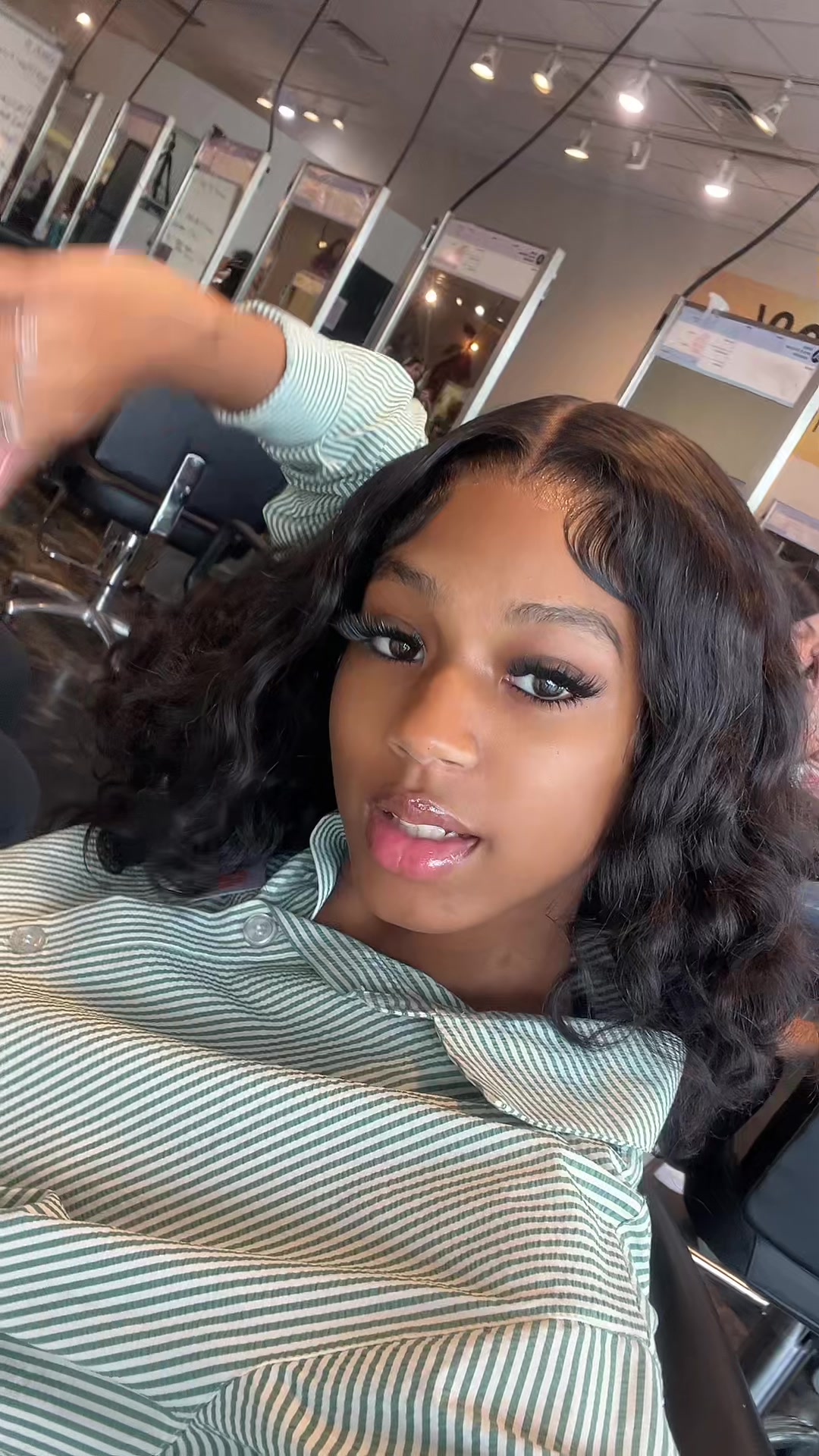 @Sydneylanaee