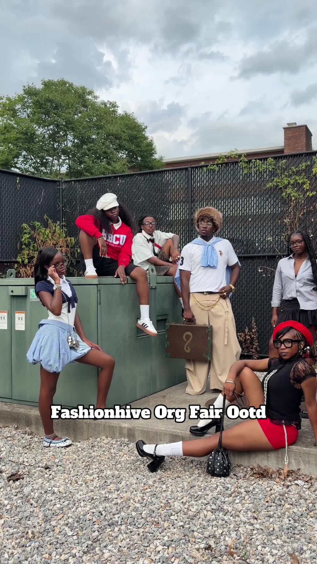 @FashionHiveDsu