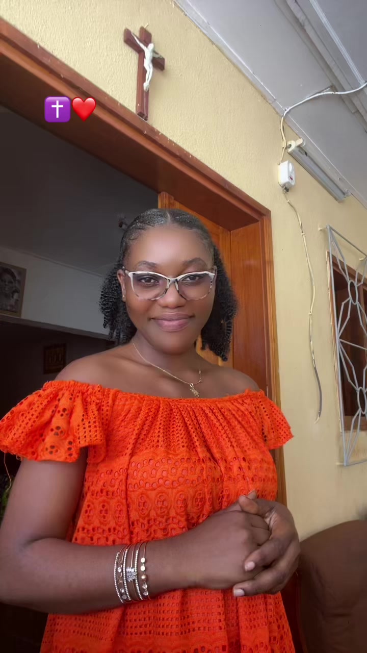 @naomieprecieuse01