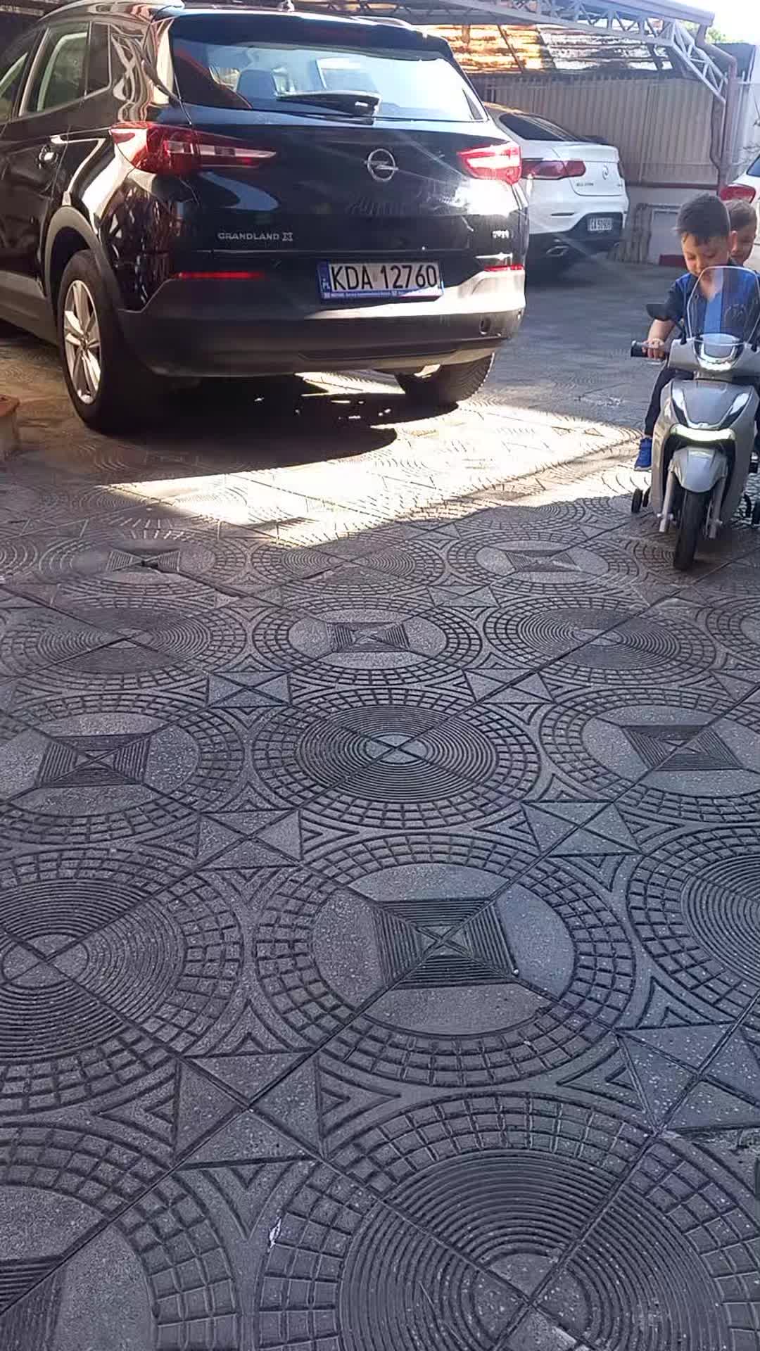 @GIOVANNA
