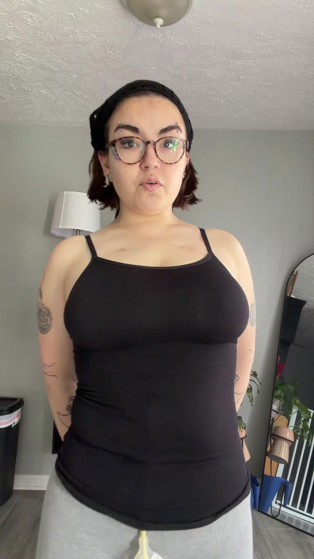 @thequeervomit