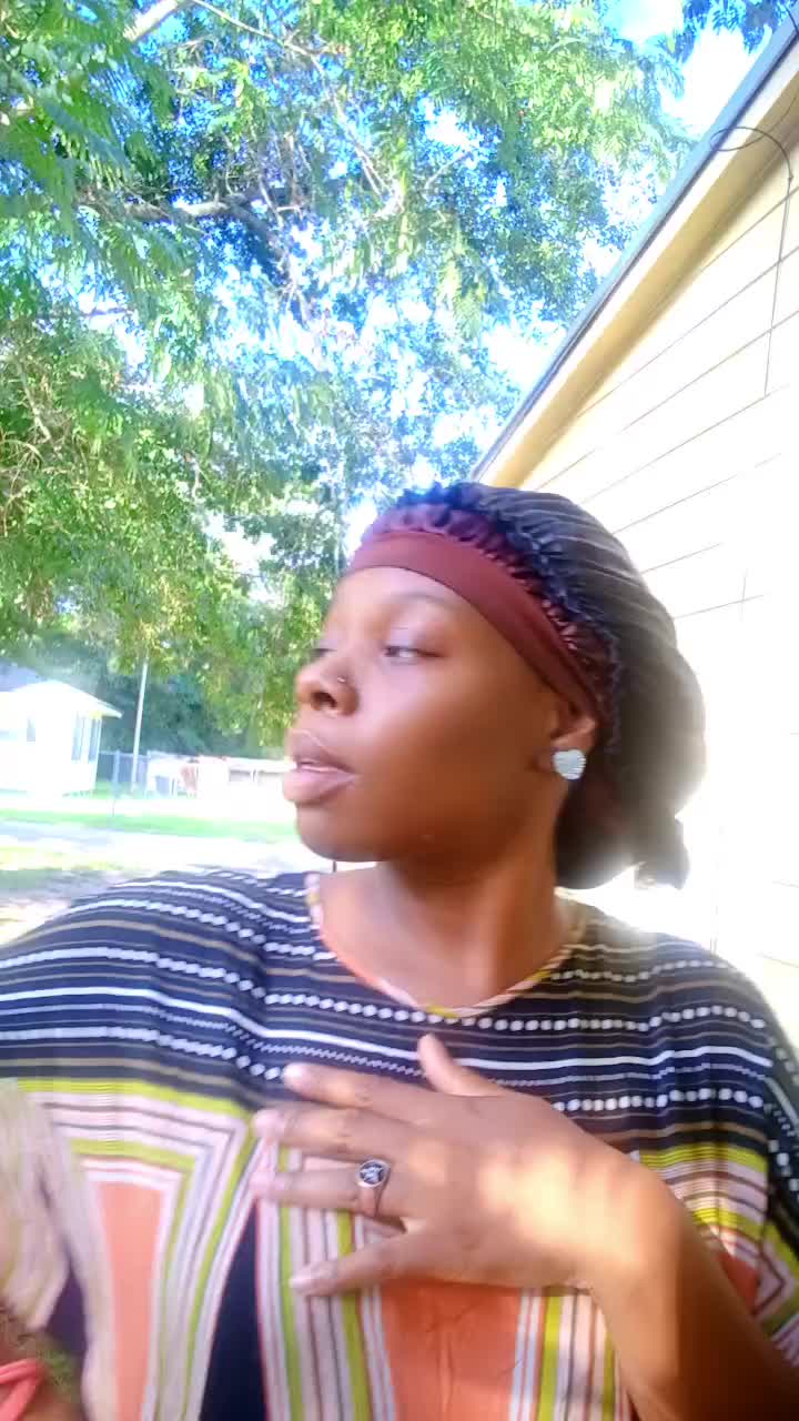 @Queshia