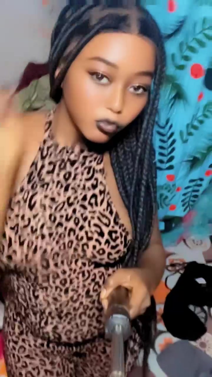 @Yasmine Oulaï