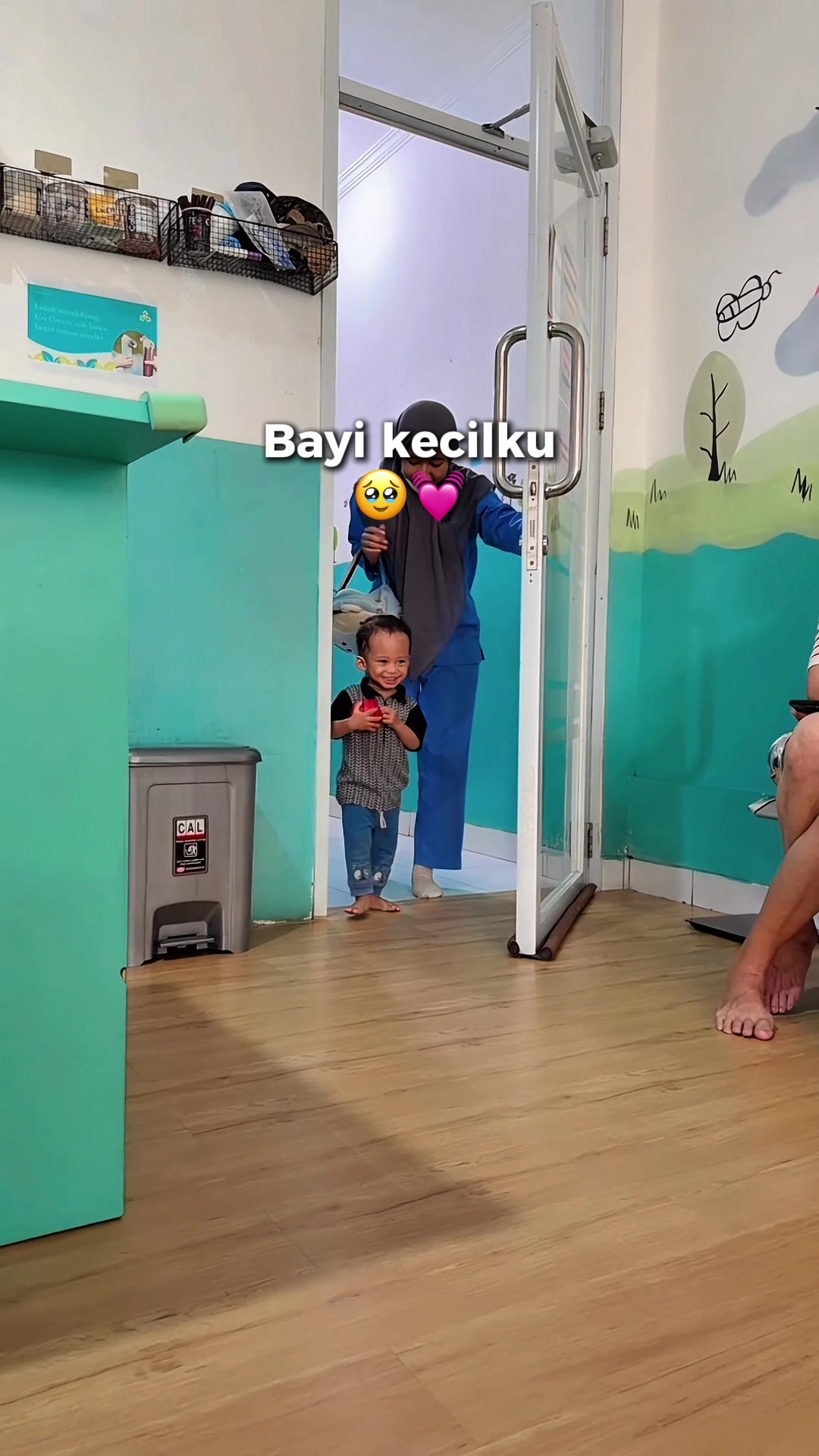 @Amihnya Keenan & Kafi