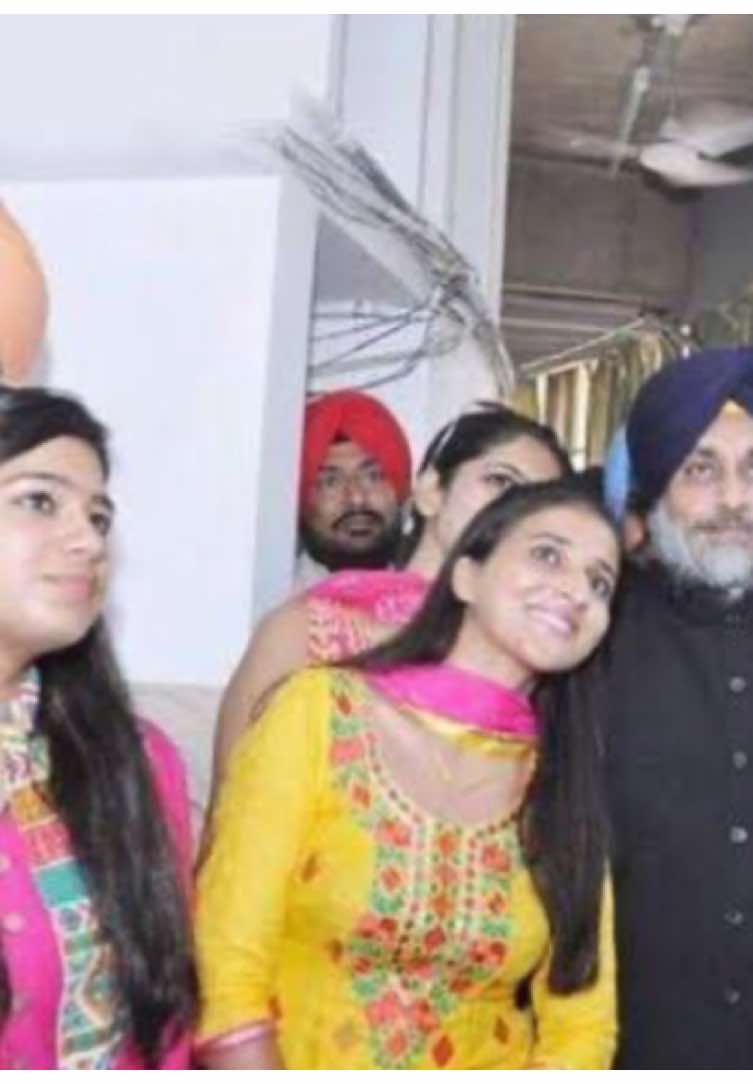 @Khichke_media&trade;