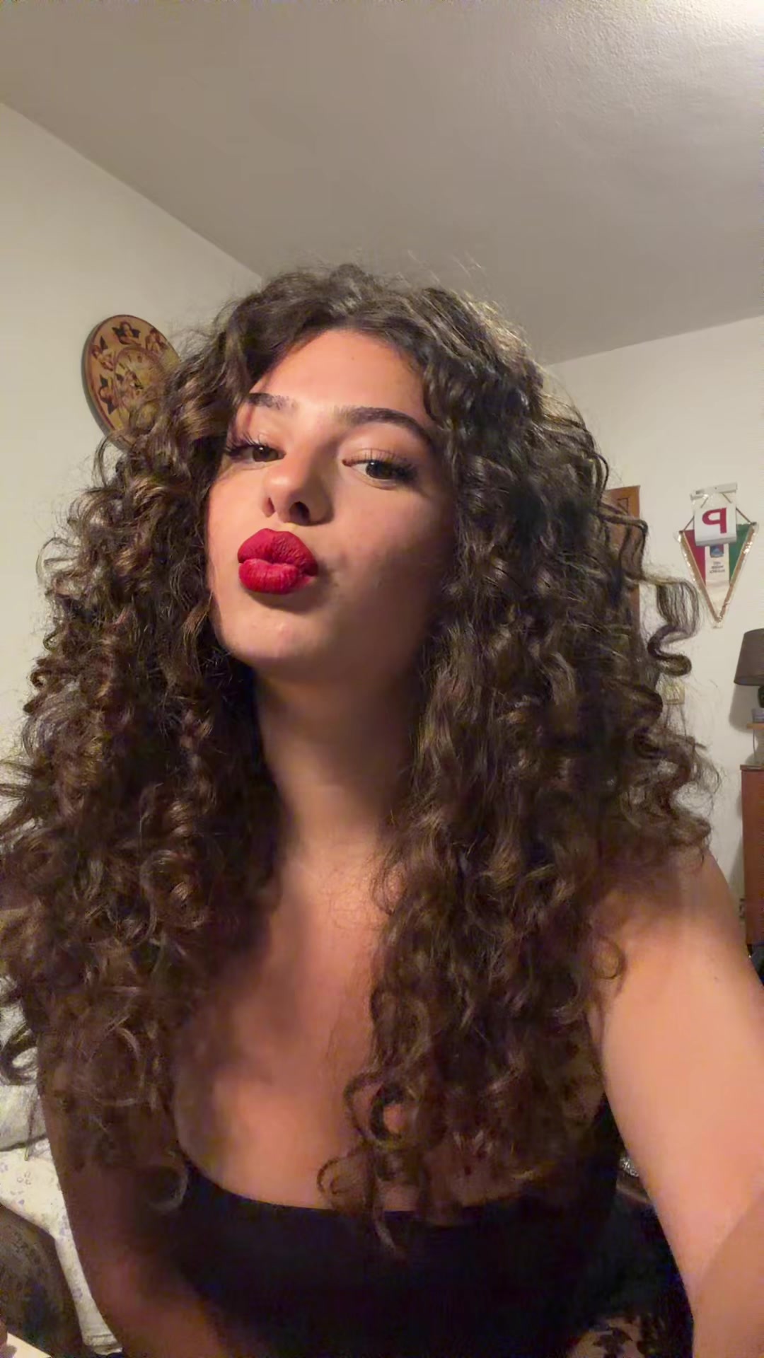 @shanagrimieri