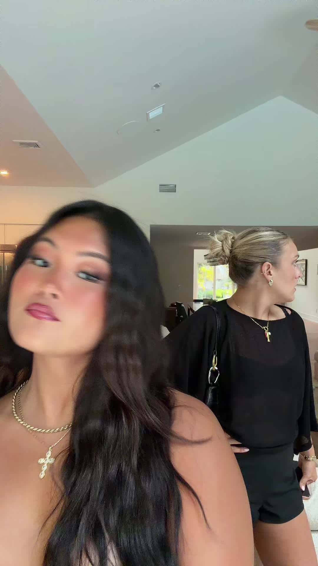 @ellacho14