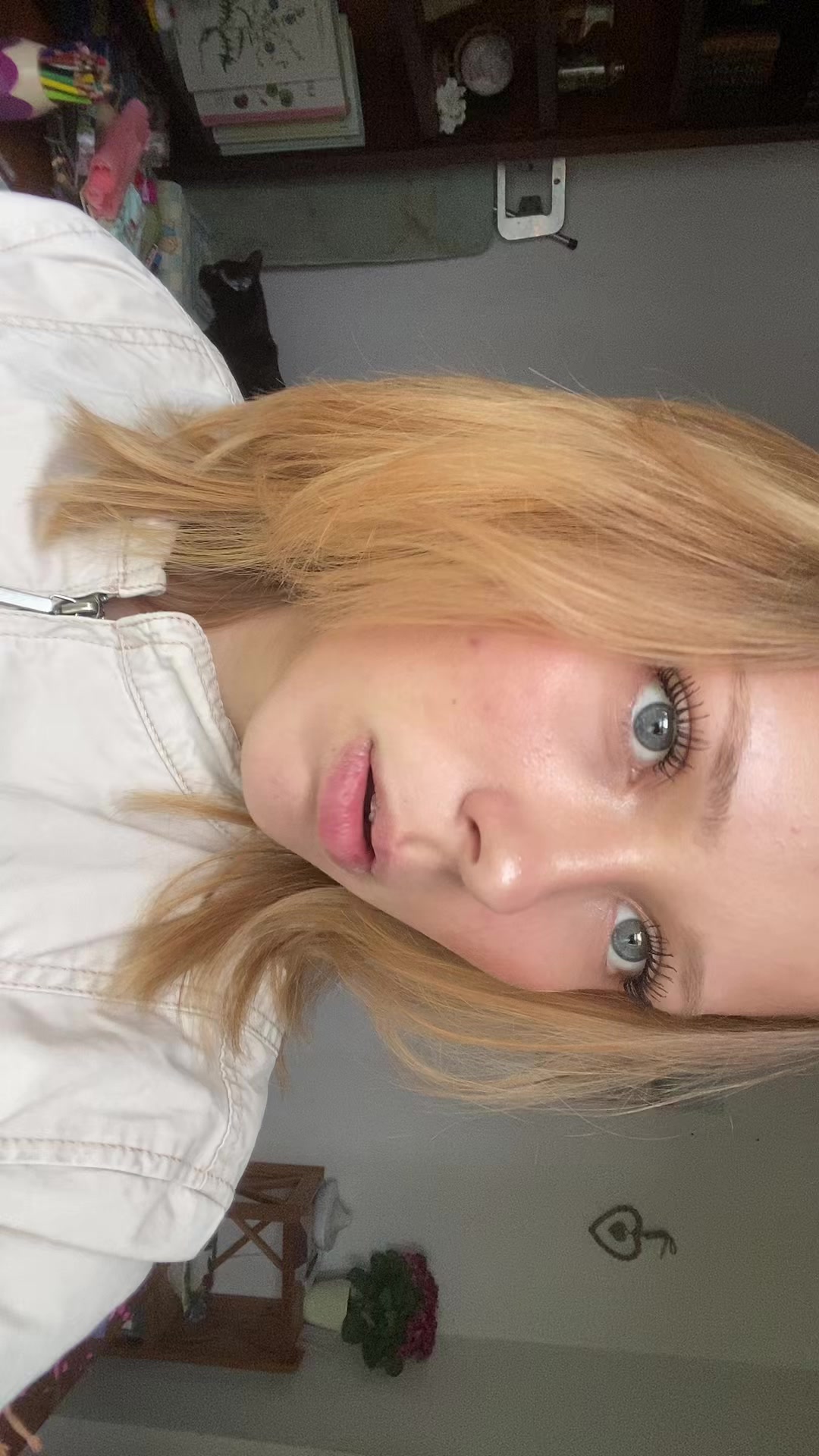 @Lara