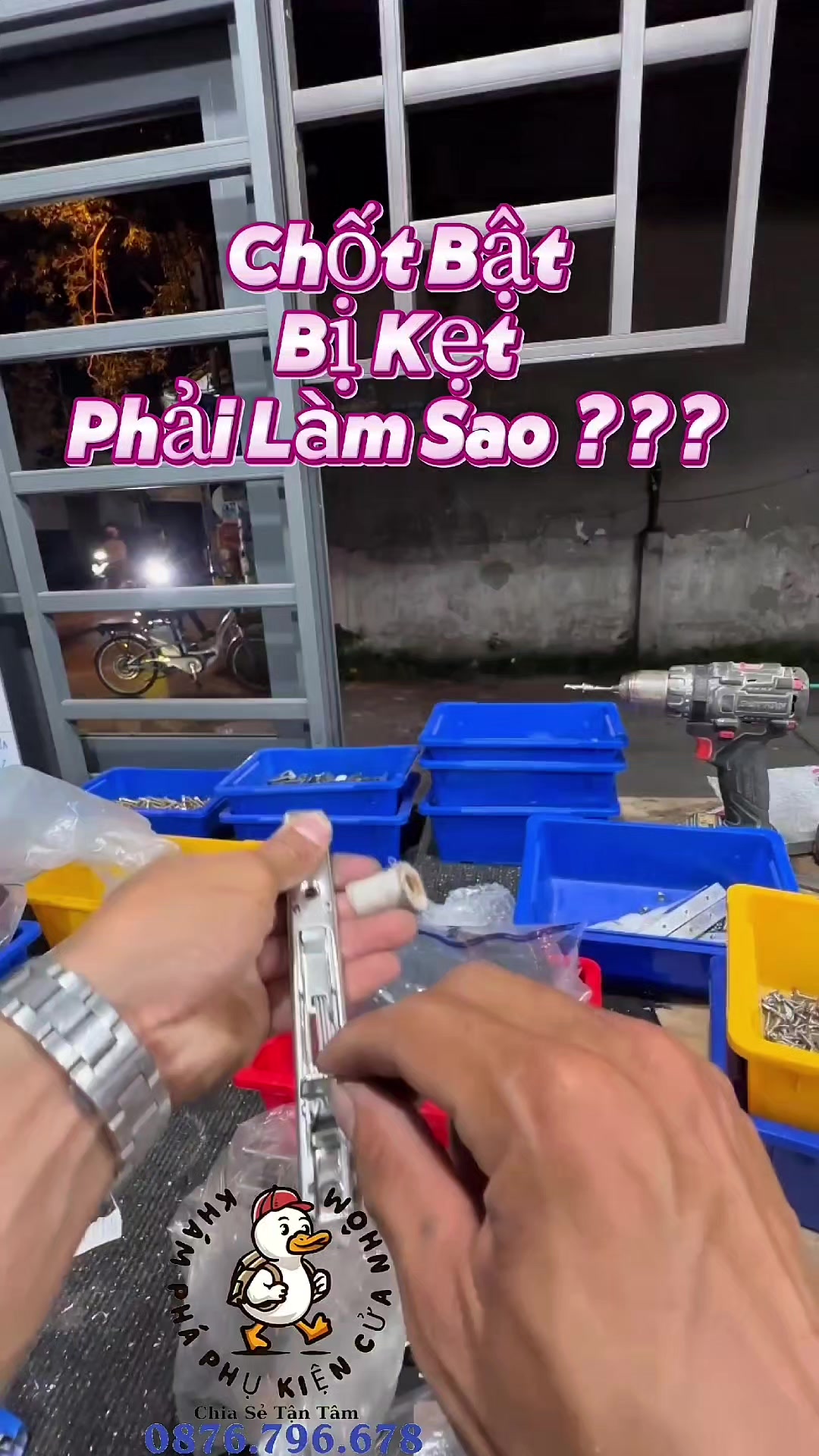@Kh&aacute;m Ph&aacute; Phụ Kiện Cửa Nh&ocirc;m