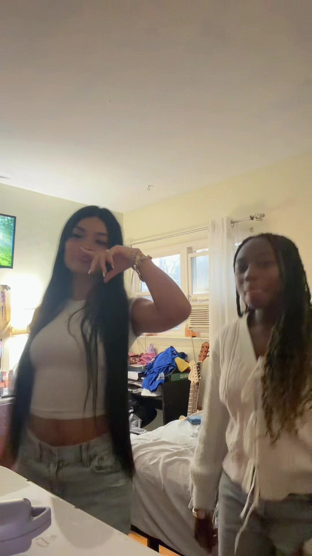 @️