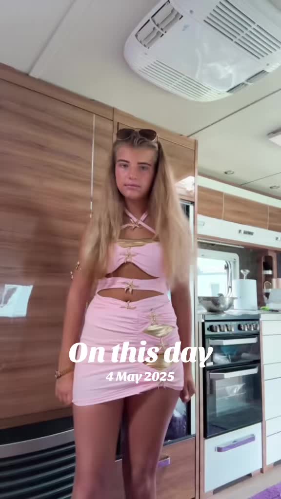 @loressaquilligan