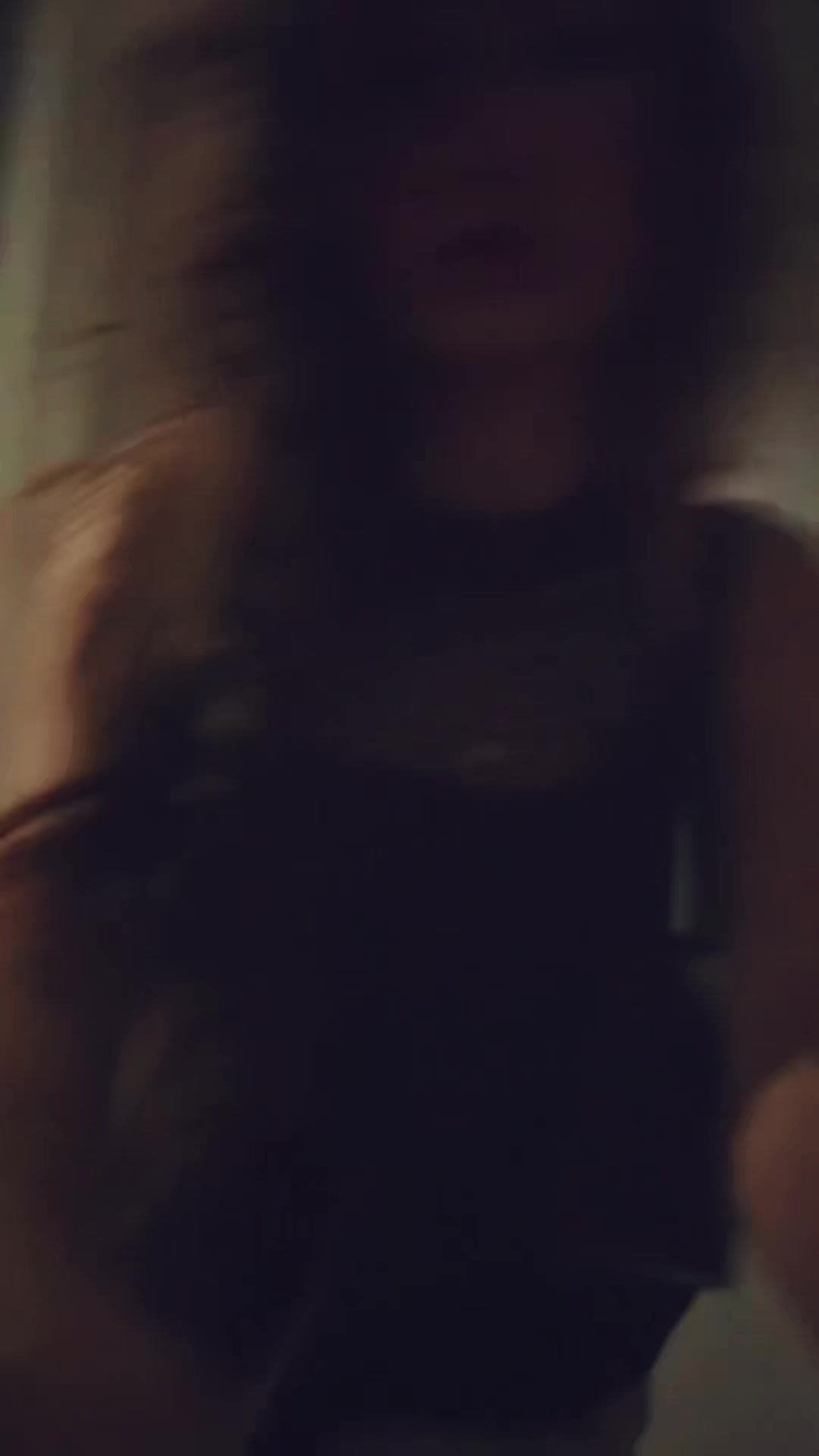 @ellie 🦢