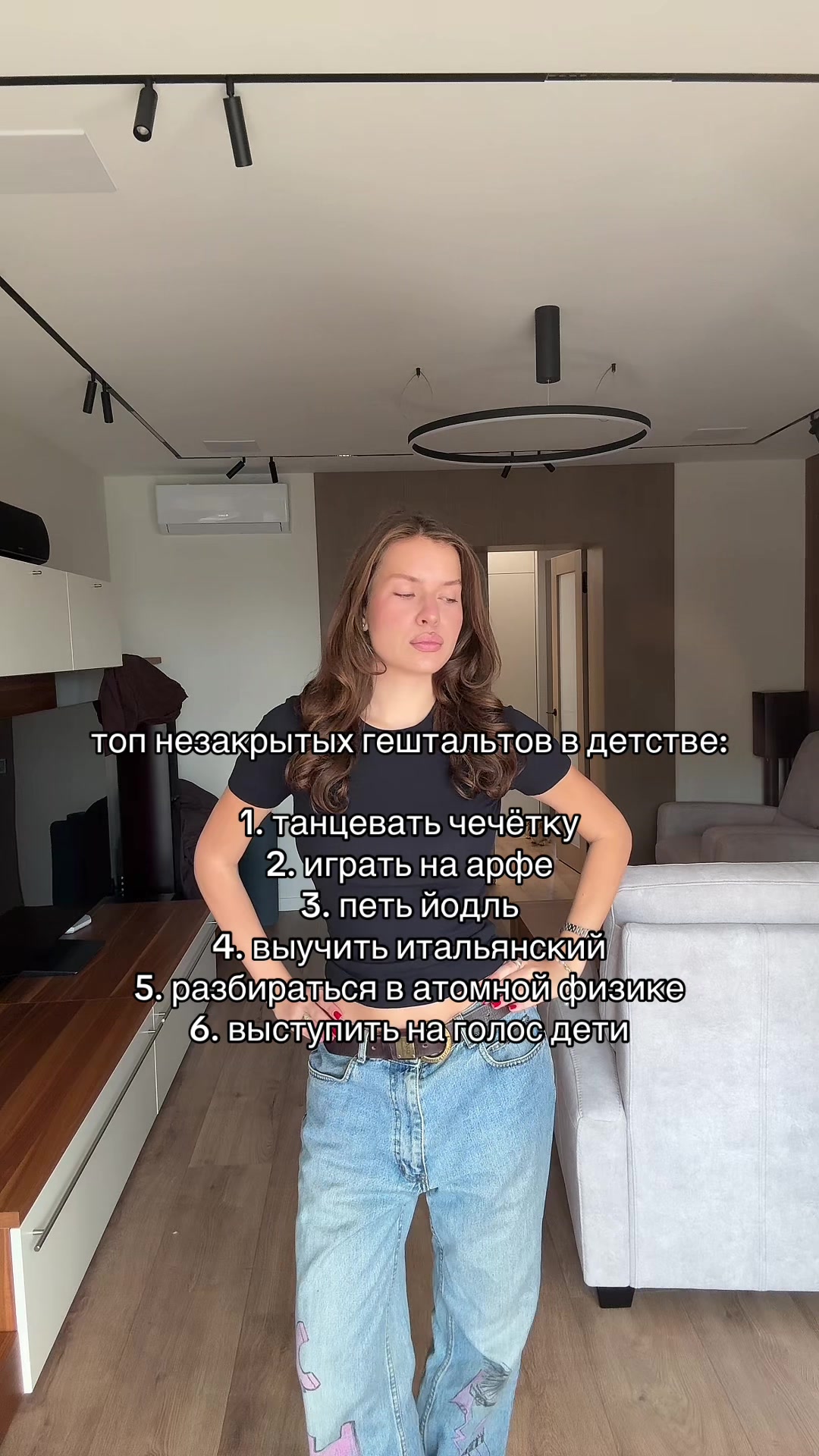 @алина марковка