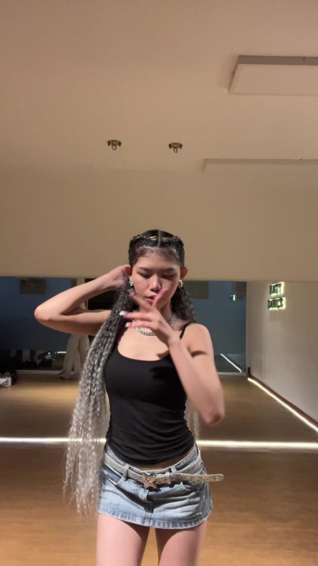@3