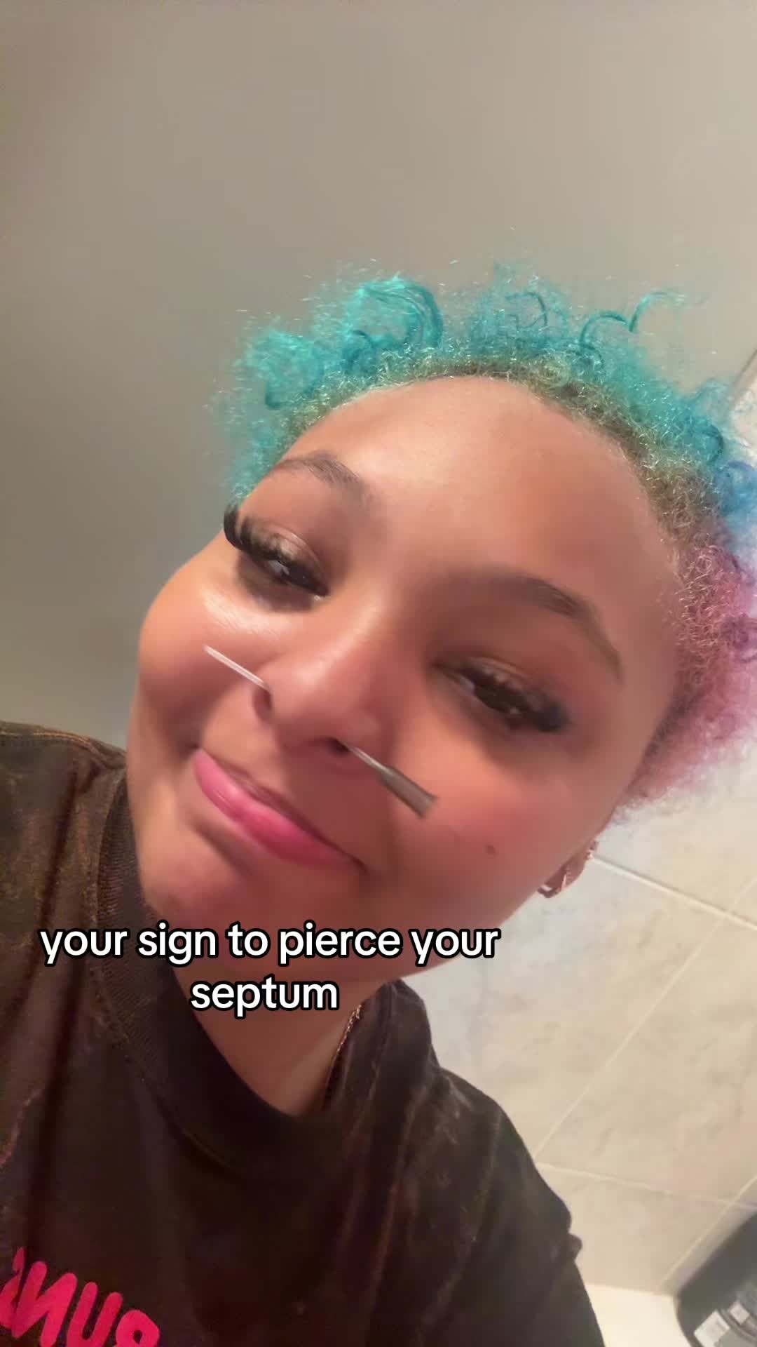 @girl with the teal hair🩵