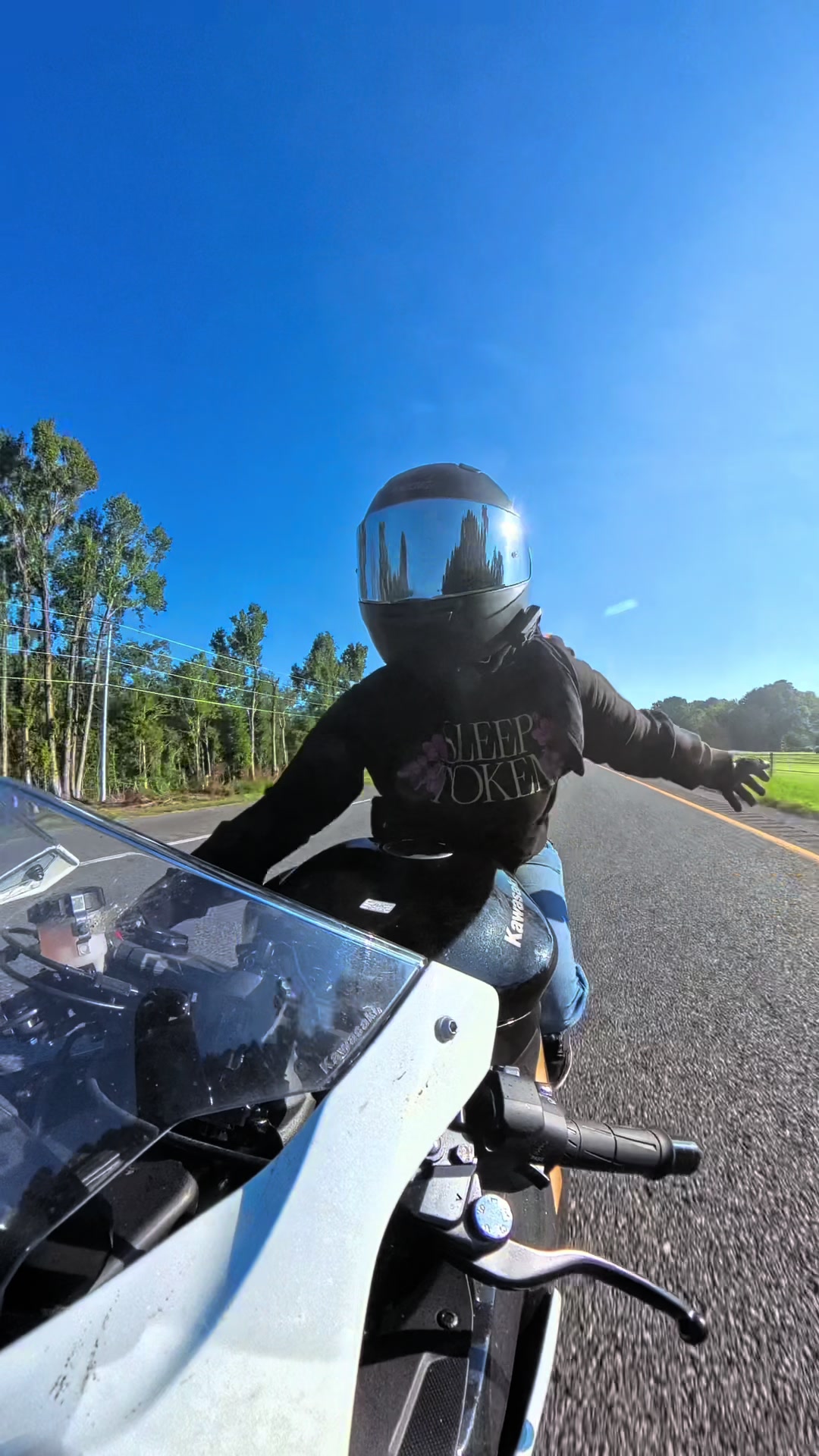 @RoadRunner_Zx6r