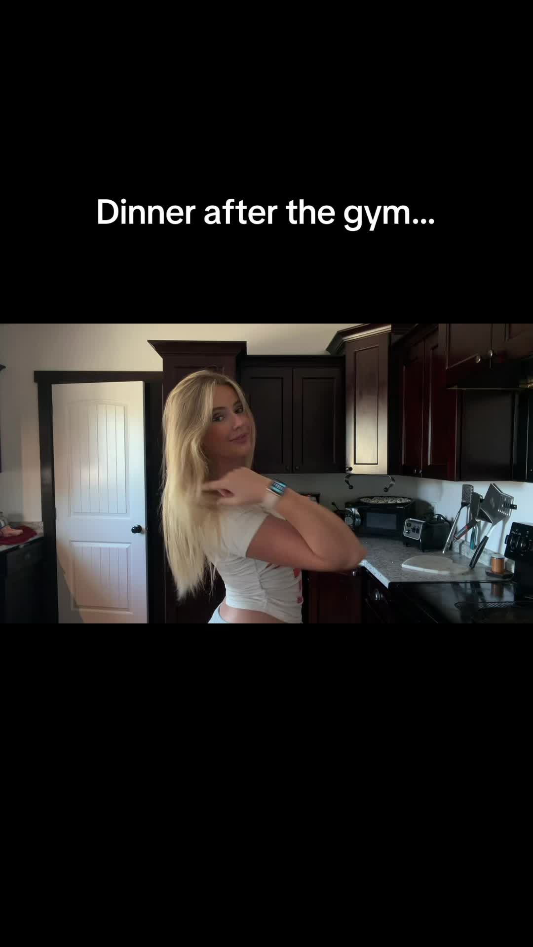 @janetallred