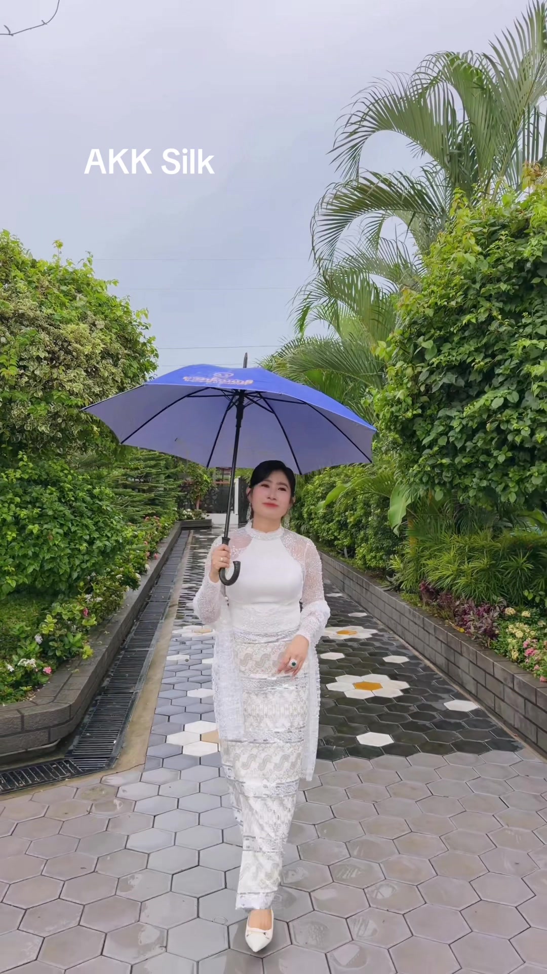 @Akk Silk (official account)