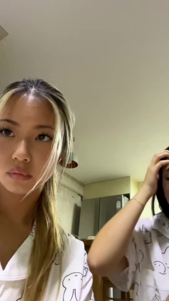 @y