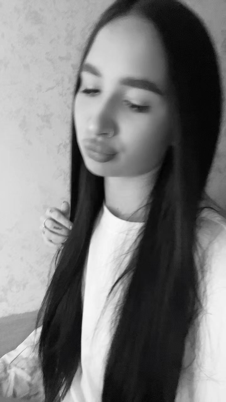 @валька