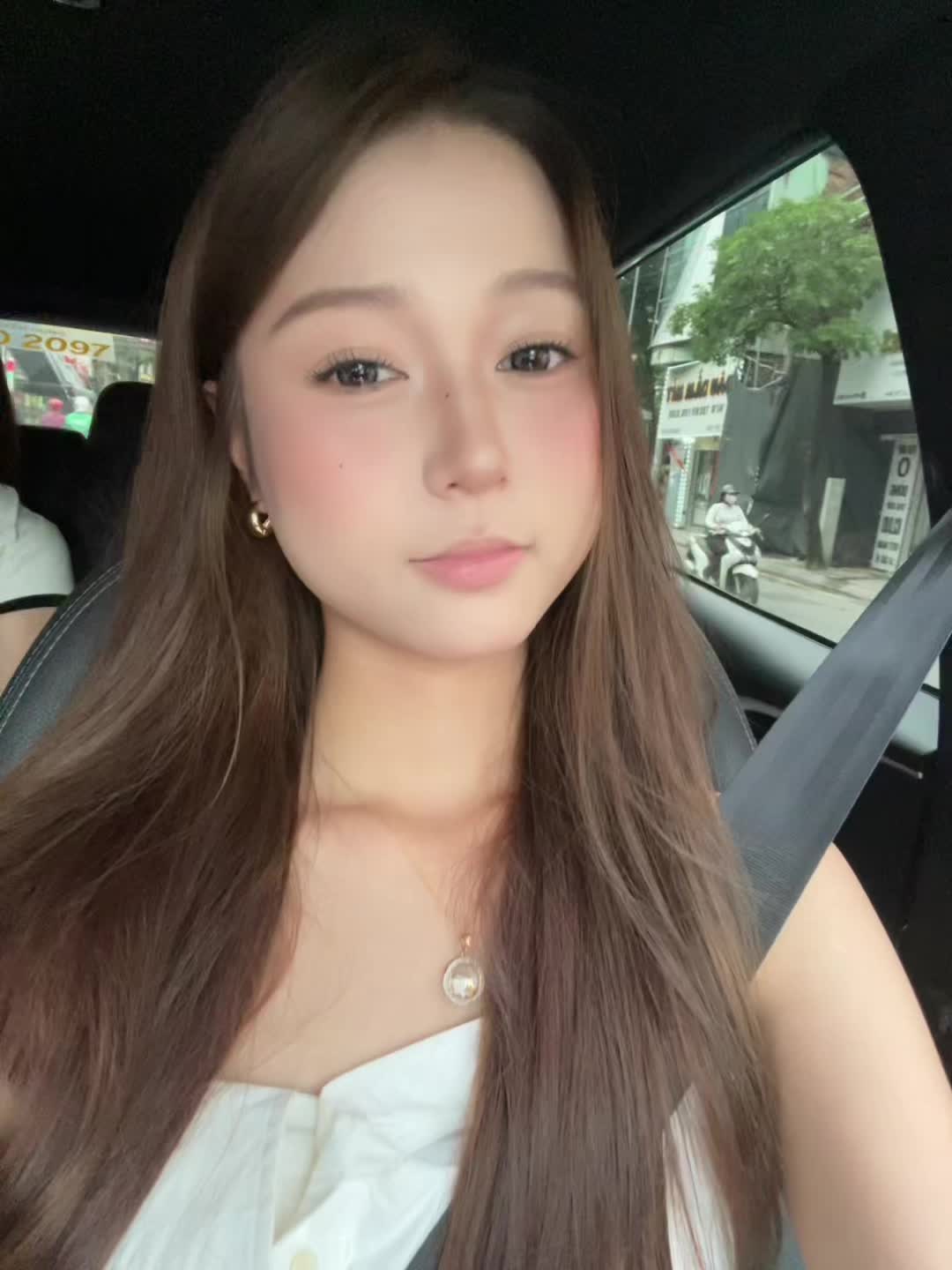 @Hằng Linh