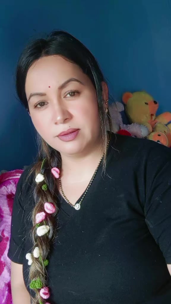 @Paru khadka💗💐
