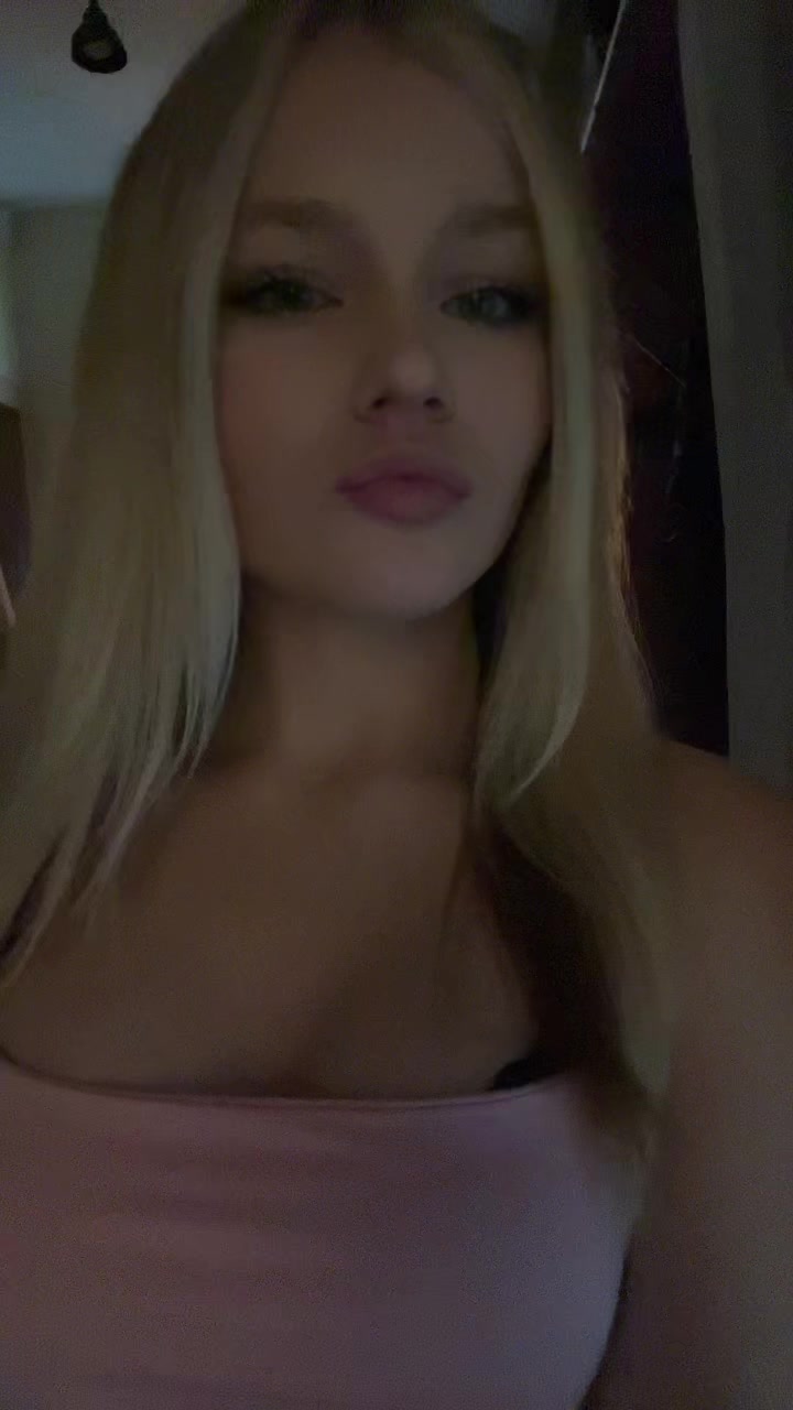 @blondinkaaaa