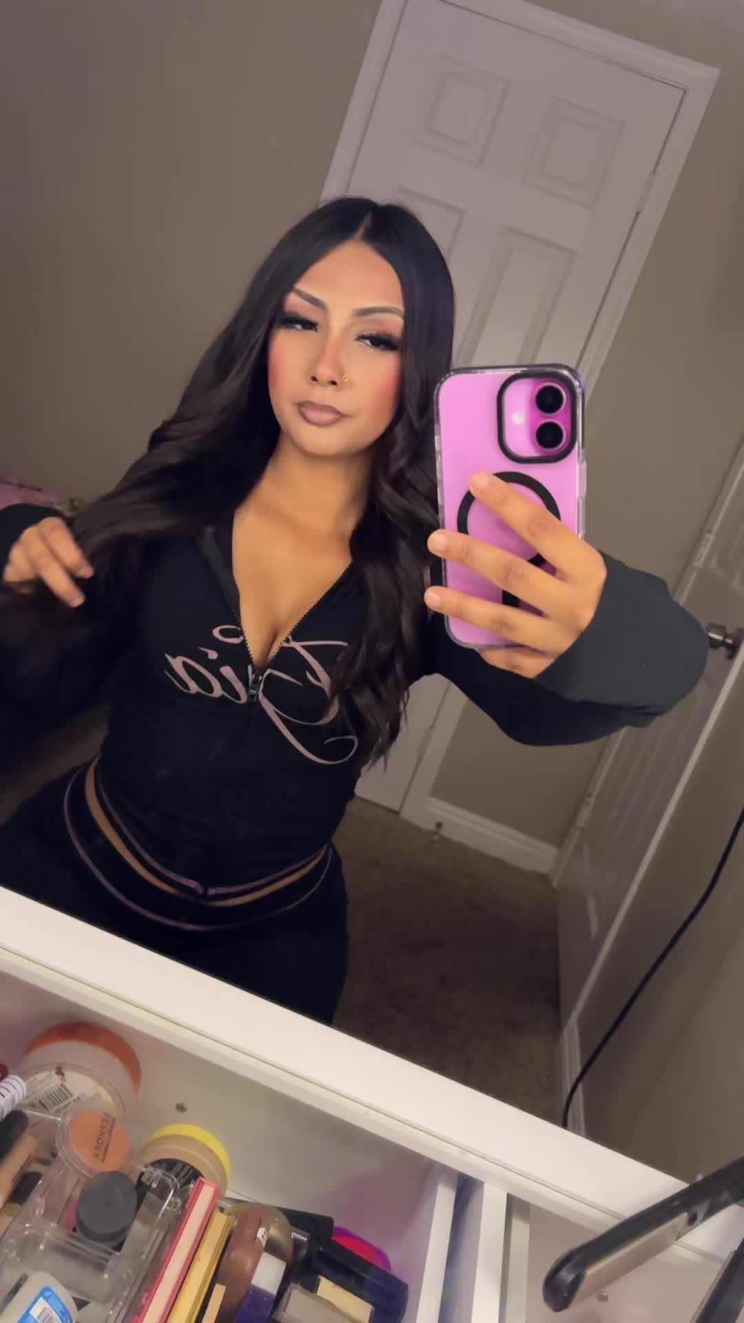 @pradabab3yy