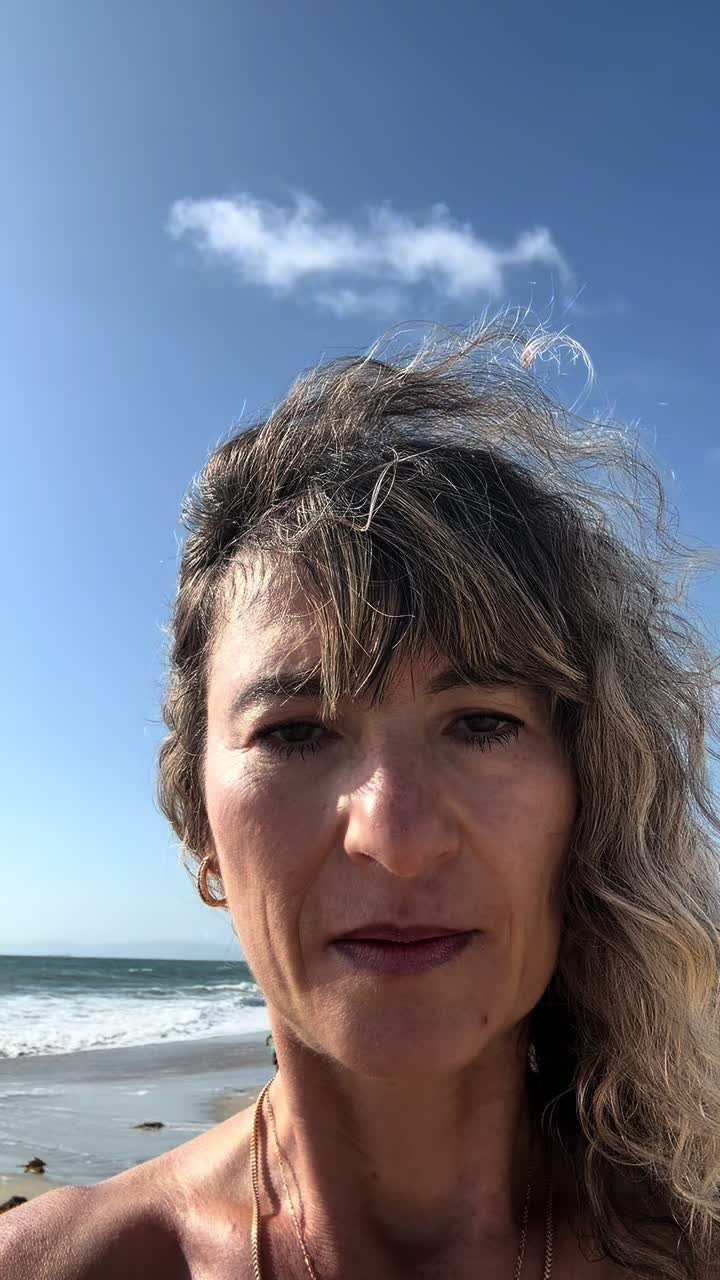 @Bella
