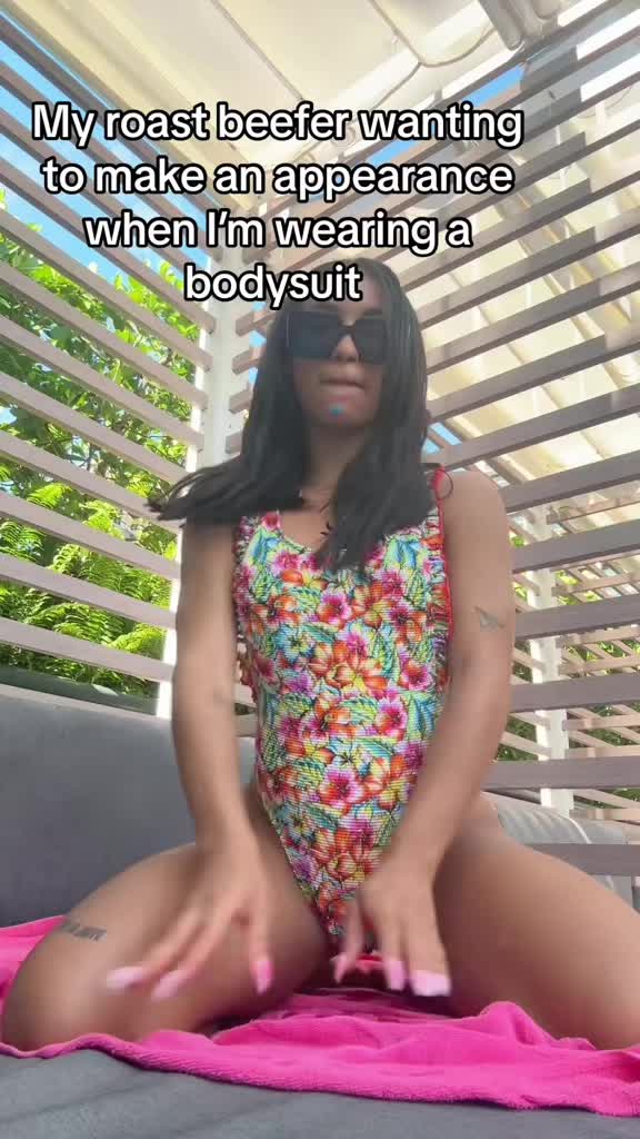 @parisssexoticz_