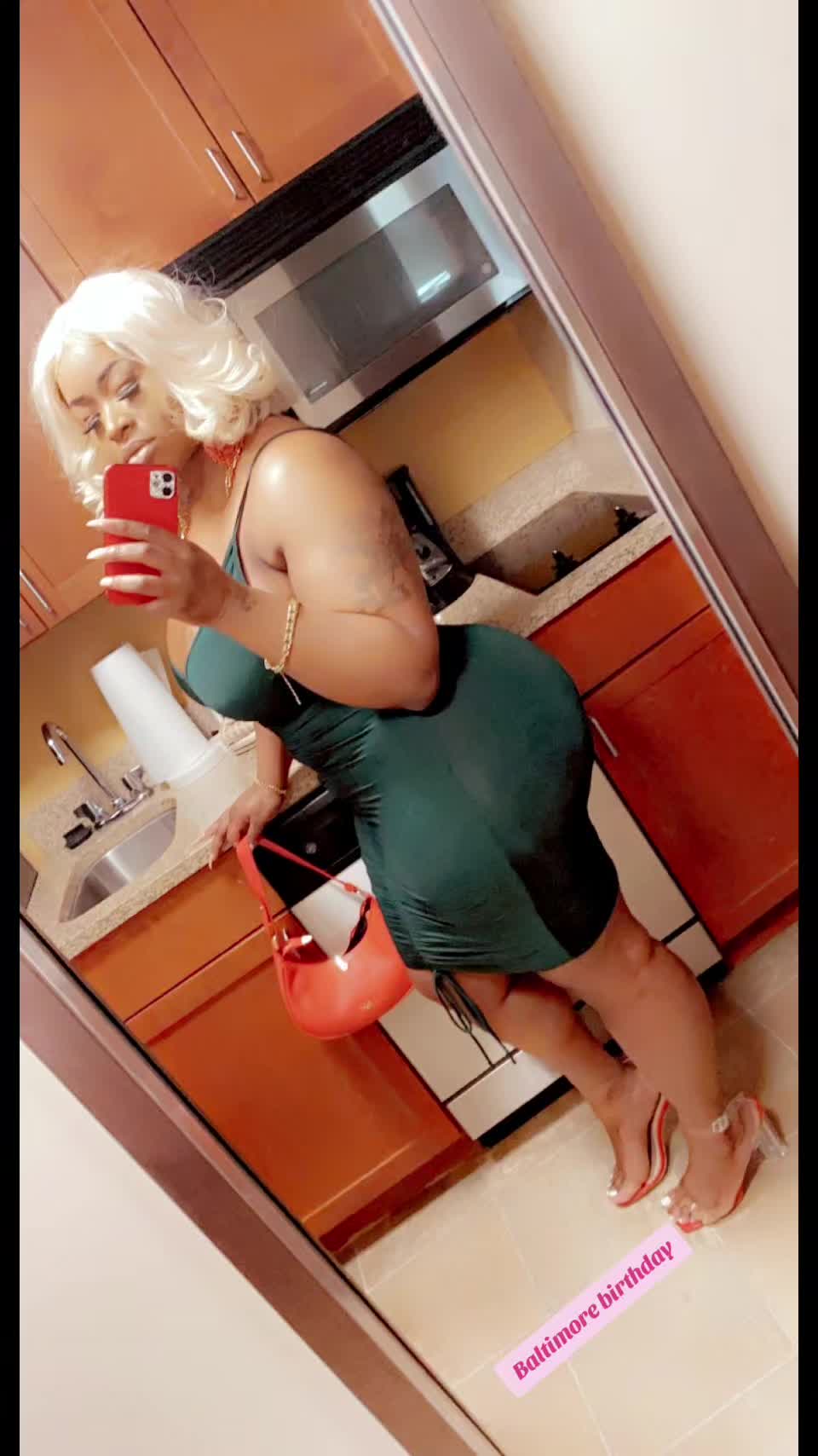 @Rena