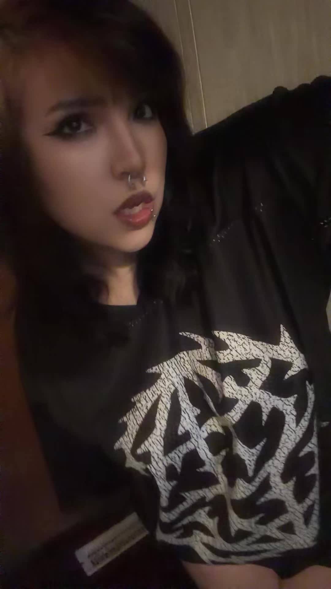 @𝙻𝚒𝚟☽
