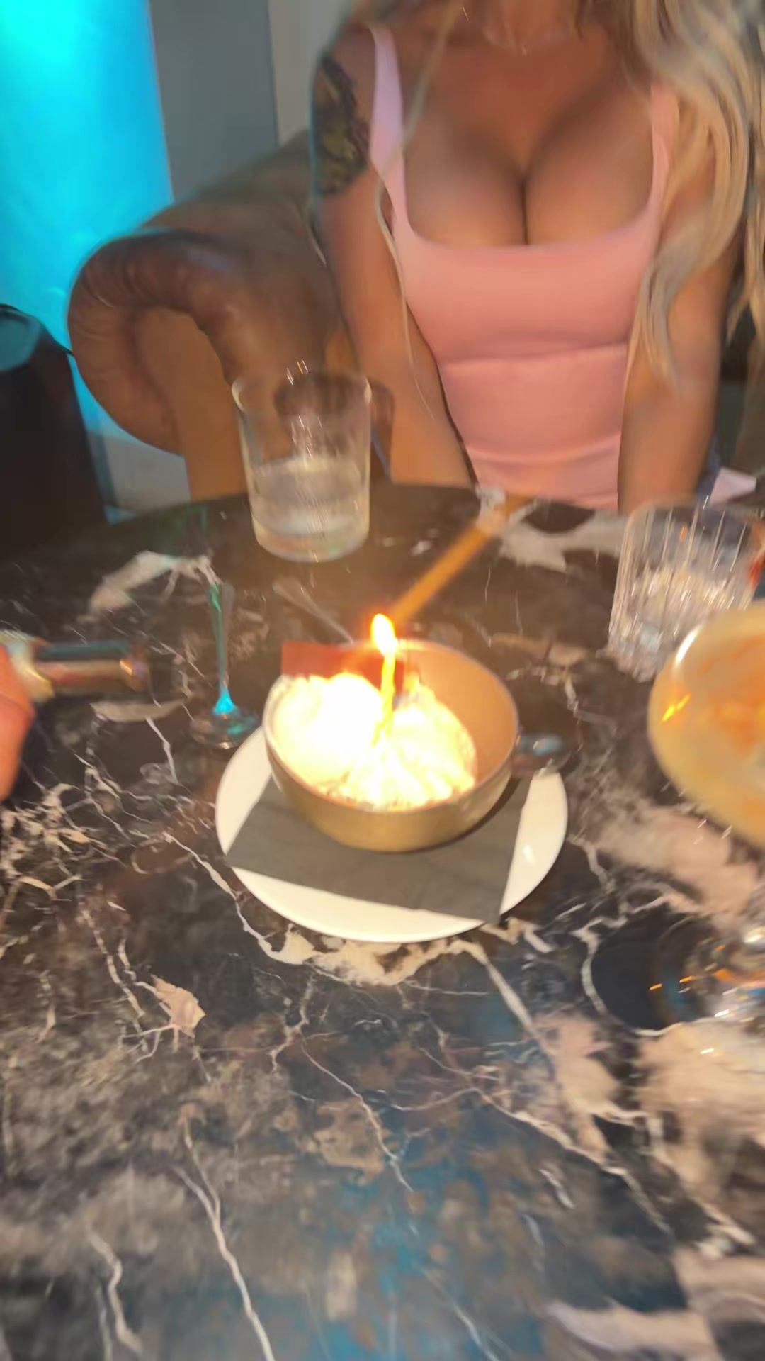 @Toomuchclass_