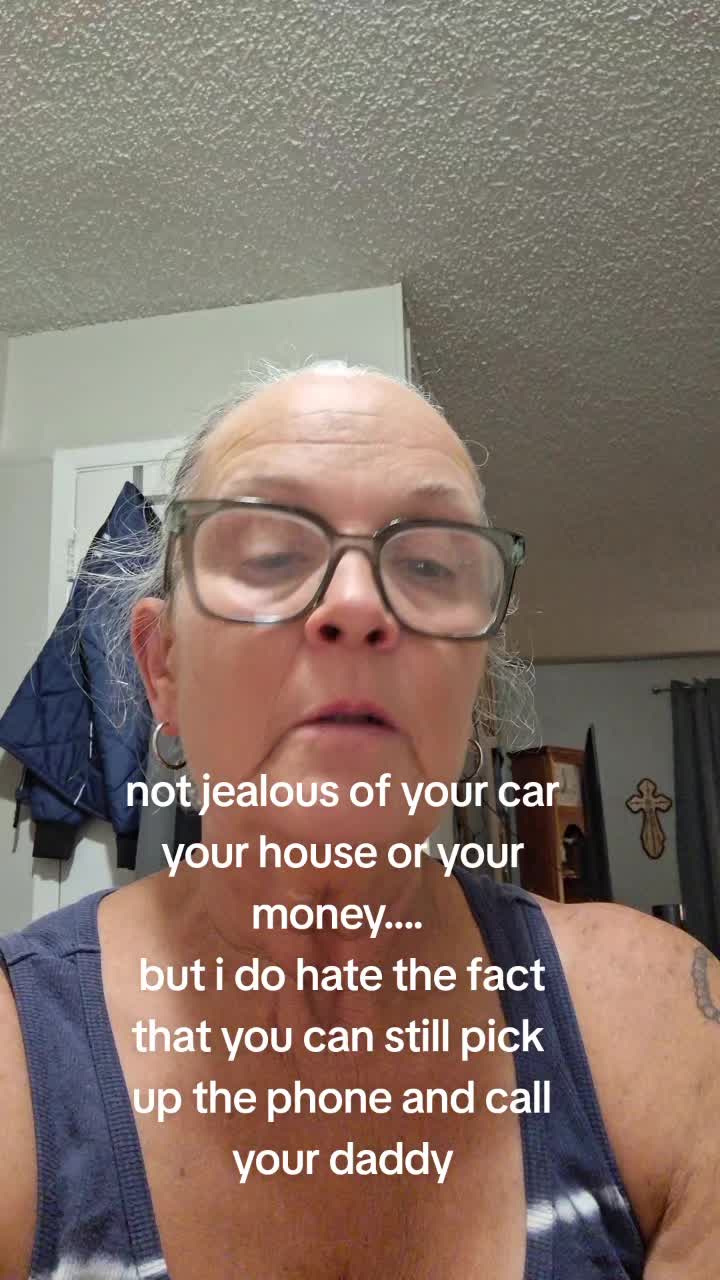 @granny at kitchen table 🎼🎵❌️