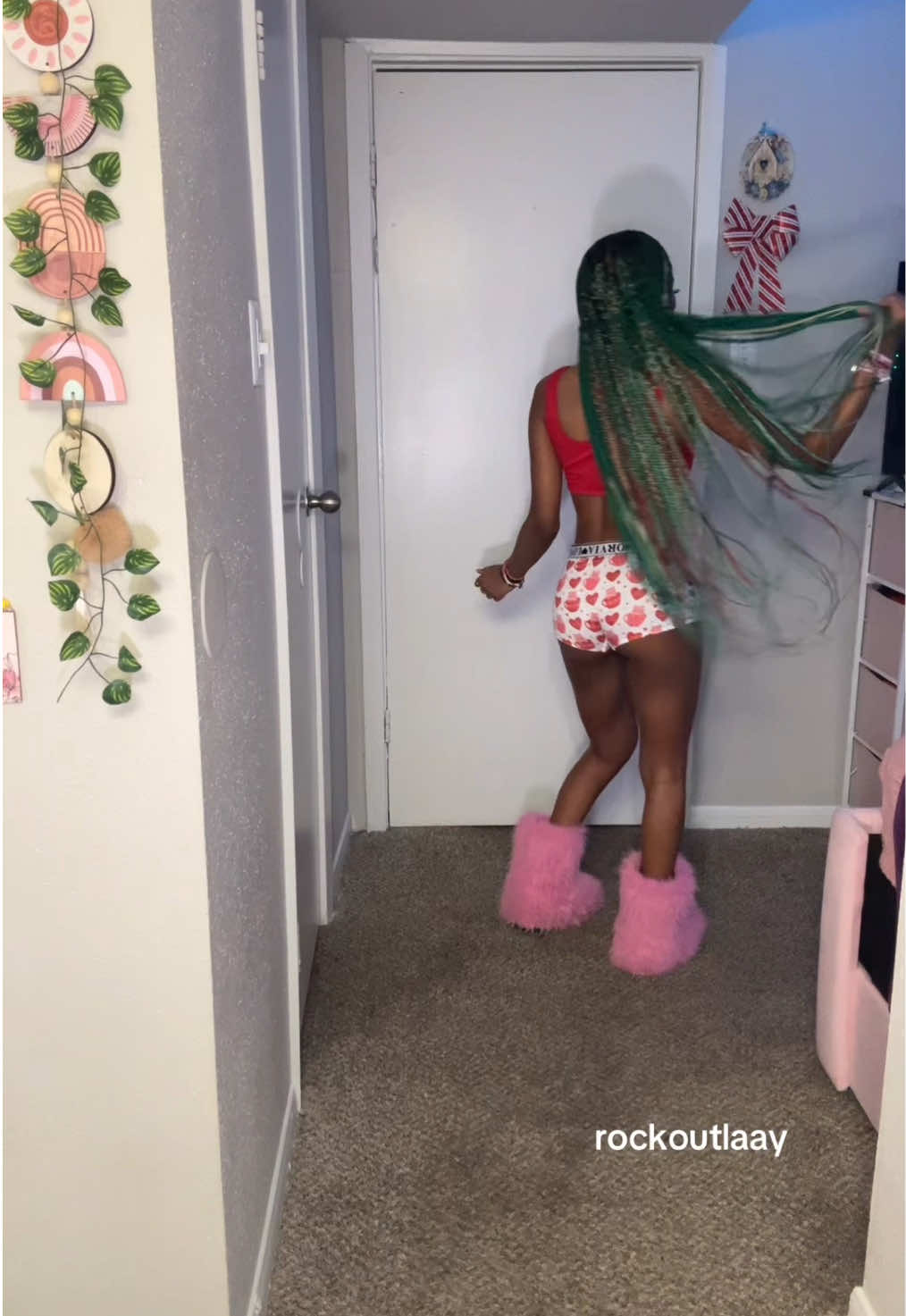 @rockoutlaay