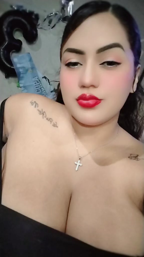 @Kerlly Correa✨️💋