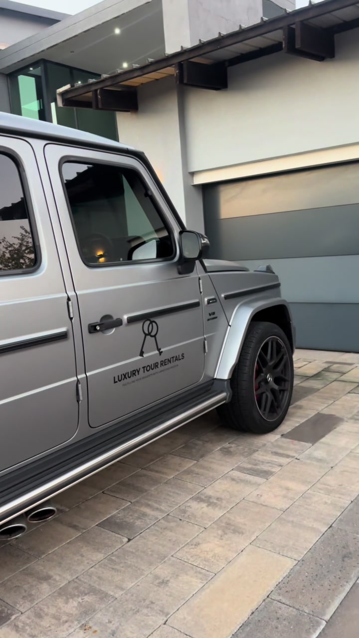 @Luxury Tour Rentals