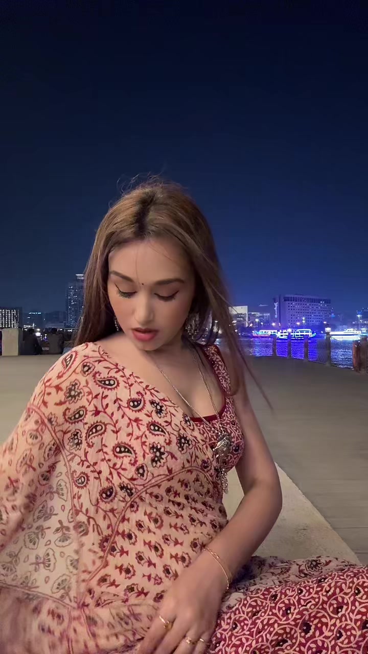@Komi🇮🇳