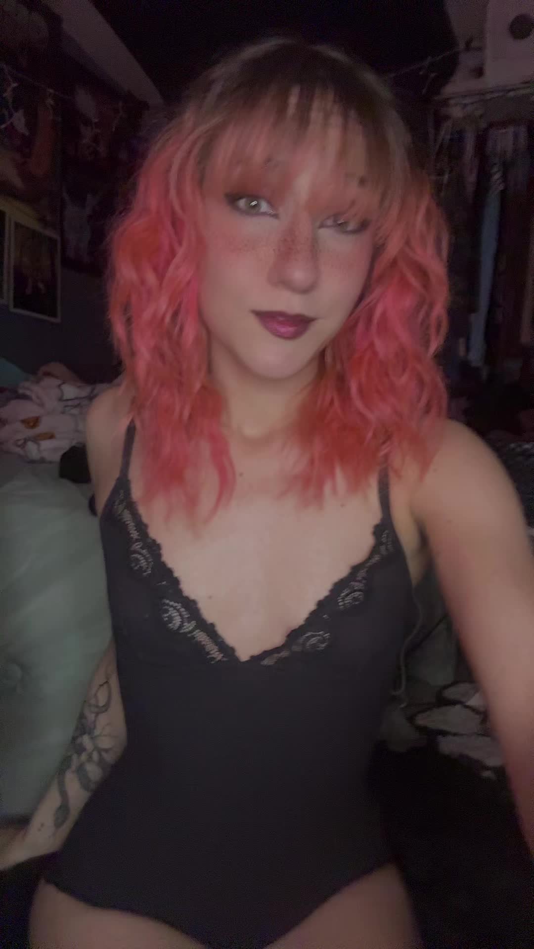 @notbakedtiara
