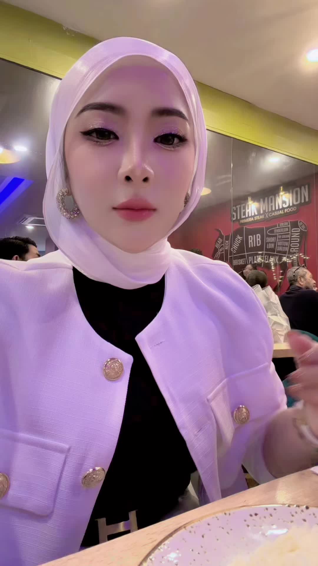 @Farahin Rukman