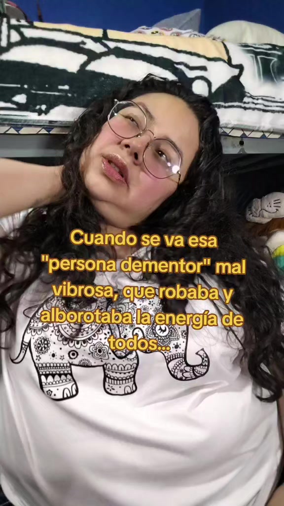 @✨A N N I E L I ✨