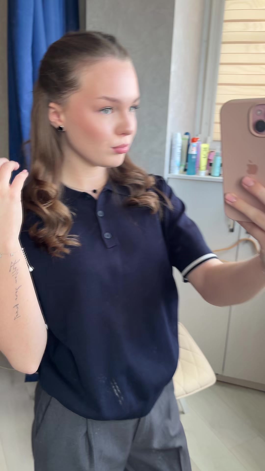 @М.