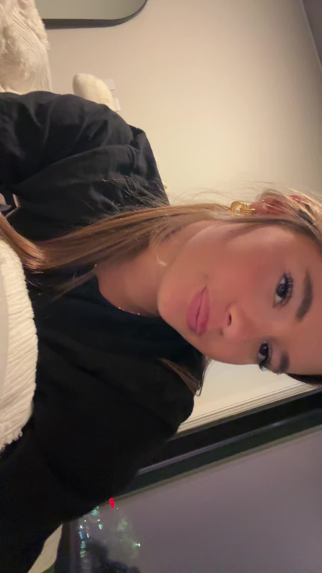 @notpaigeheiken