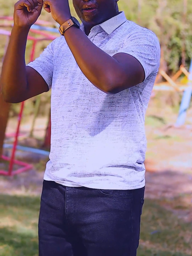 @KELVIN WA NYAMBURA