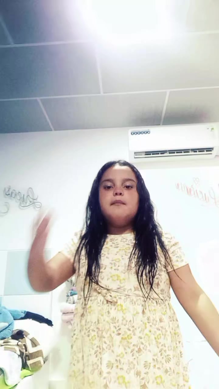 @Zoe Luciana