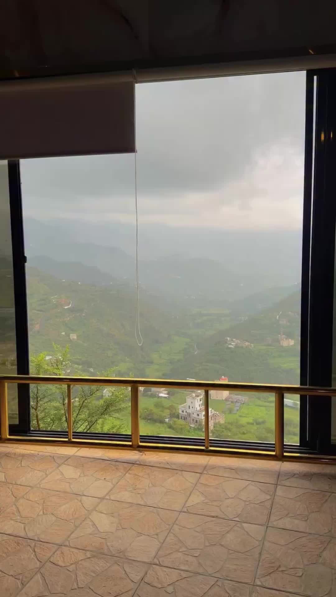 @لحظة سفر 🏝️ 30K ⏳